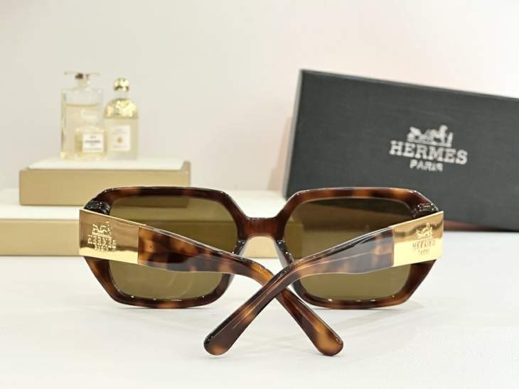 Picture of Hermes Sunglasses _SKUfw73428092fw